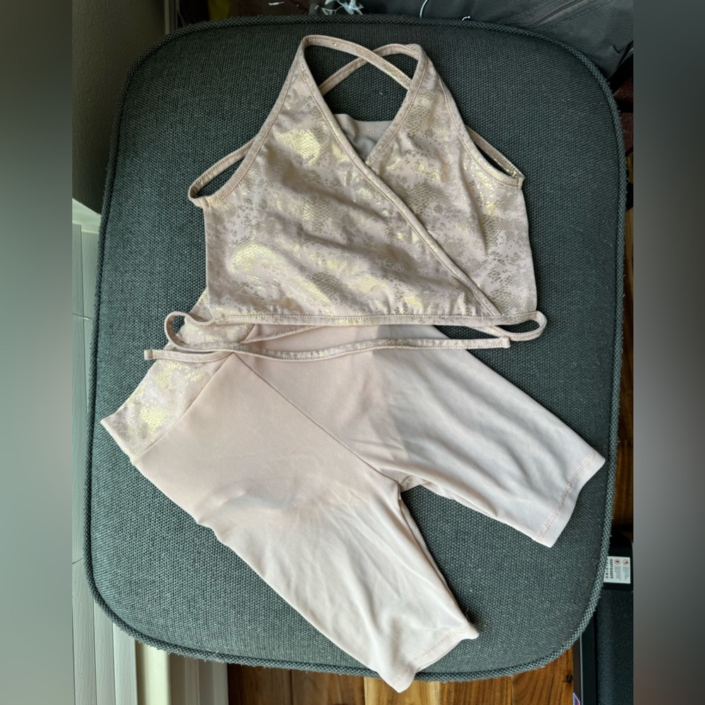 Evies Studio dance set